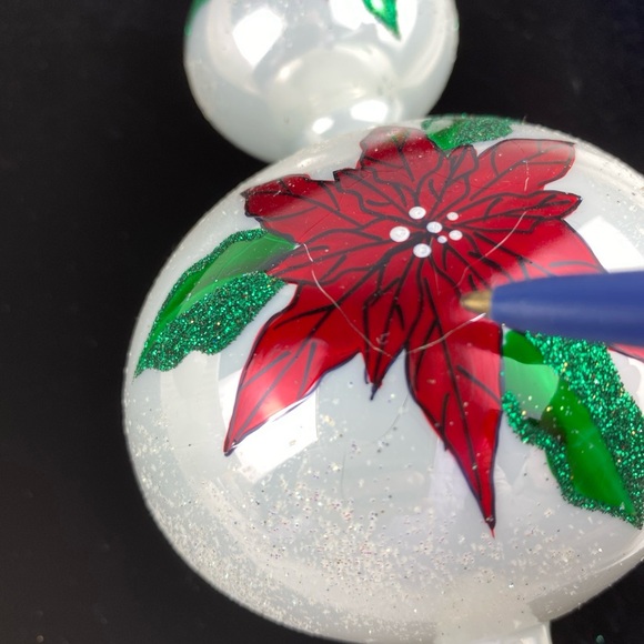 Vintage Tree Pinnacle Top Red Poinsettias Poland Blown White Glass Hand Crafted - Picture 8 of 12